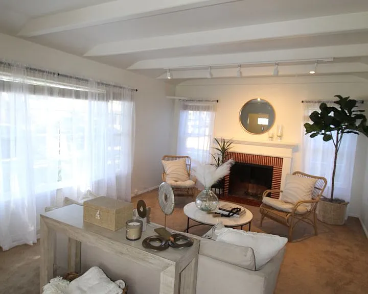 Charming Midtown Ventura Home- 3 Bedroom + 1.75 Bath — Photo 6