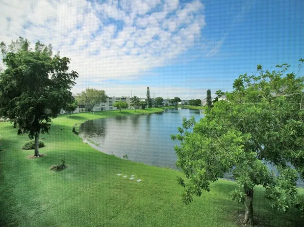 2015 Farnham #2015, Deerfield Beach, FL 33442