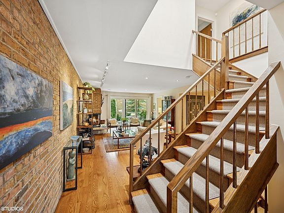 4th image of 1728 Wildberry Dr Unit B