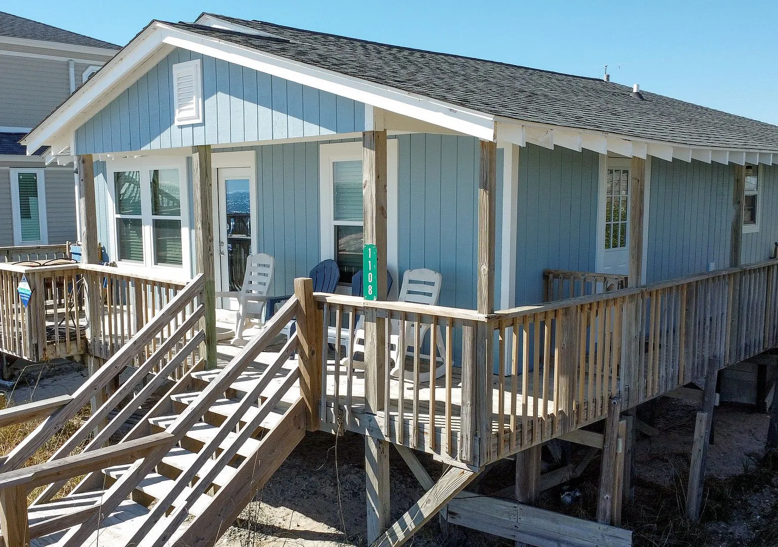 Off Season Oceanfront & Pet Friendly Rental- Mid October 2026- Mid March 2027 - 3 Month Minimum R... — Photo 2
