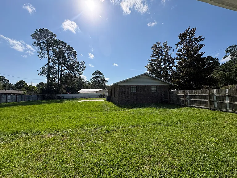 1799 SW Leslie Gln — Photo 16