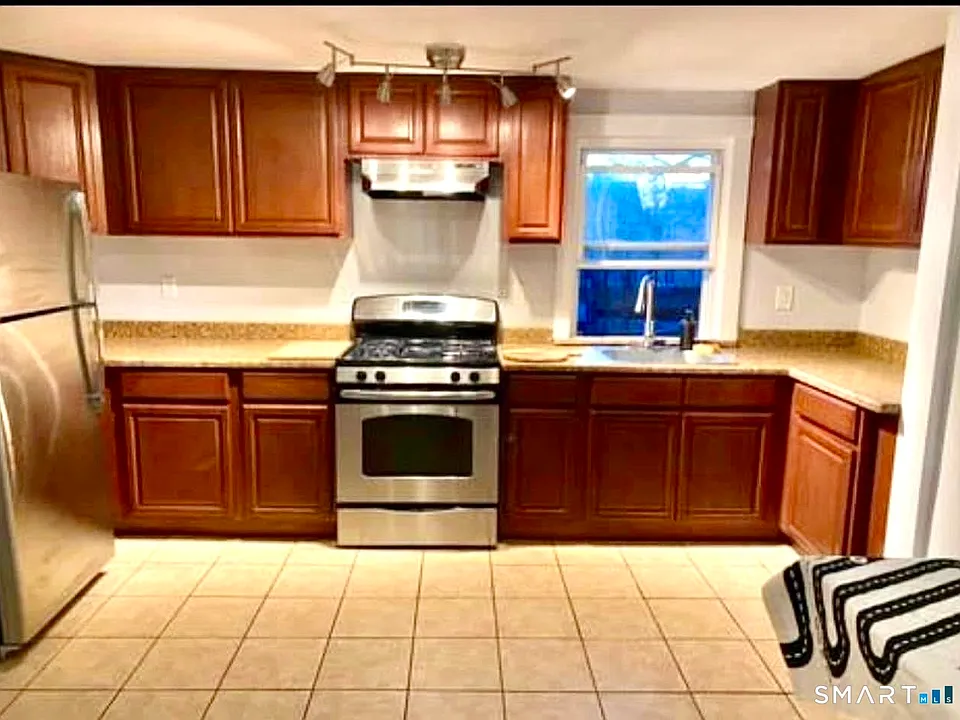 351 Clinton Ave #2