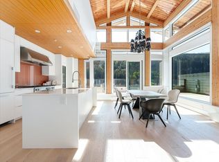 6707 Nelson Ave #804, West Vancouver, BC V7T 2G8