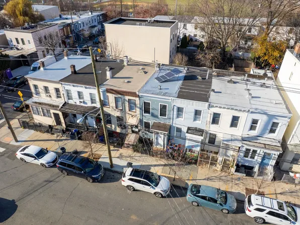 135 Van Horne Street image 19 of 20