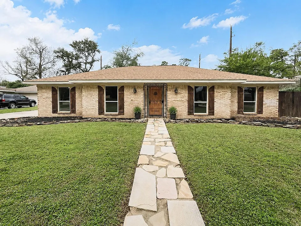 25419 Elm Creek Dr