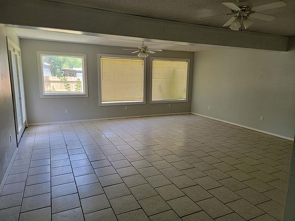 5th image of 4005 Twin Oaks Ave