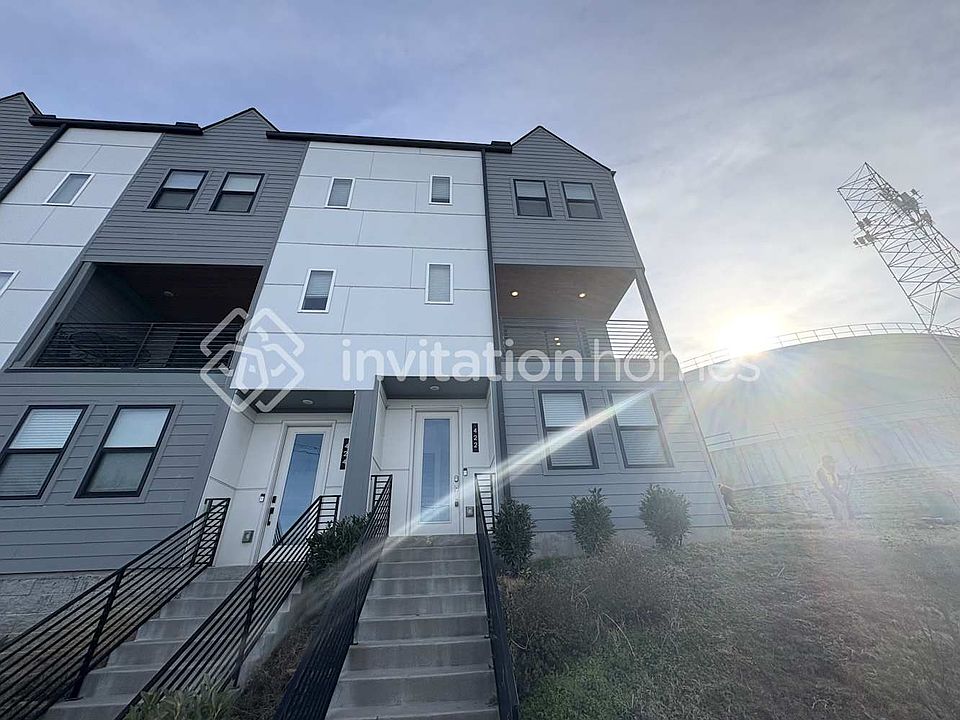 1st image of 422 38th Ave N #8