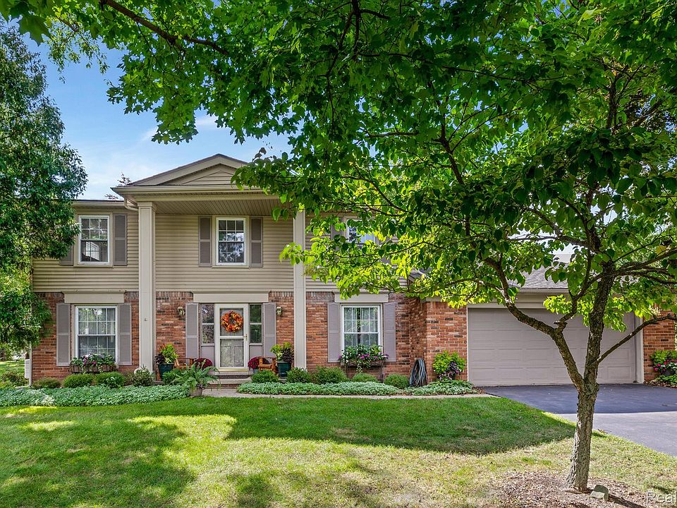 1st image of 2444 Brenthaven Dr