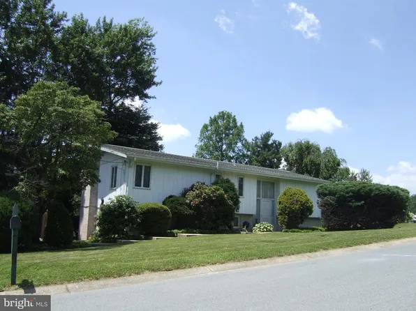 1137 Hermosa Ave, Lancaster, PA 17601