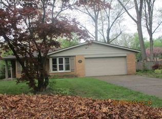 56927 Inwood Ct, Elkhart, IN 46516