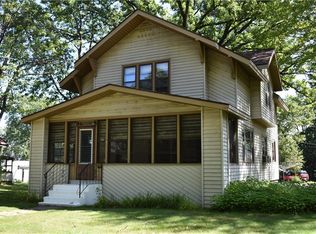 911 N Wilson Ave, Rice Lake, WI 54868