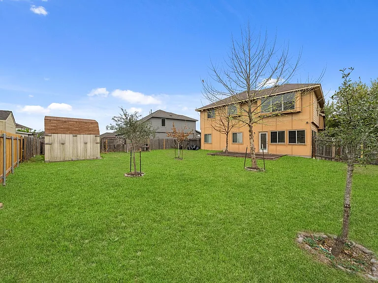 601 Silver Wing Dr — Photo 15