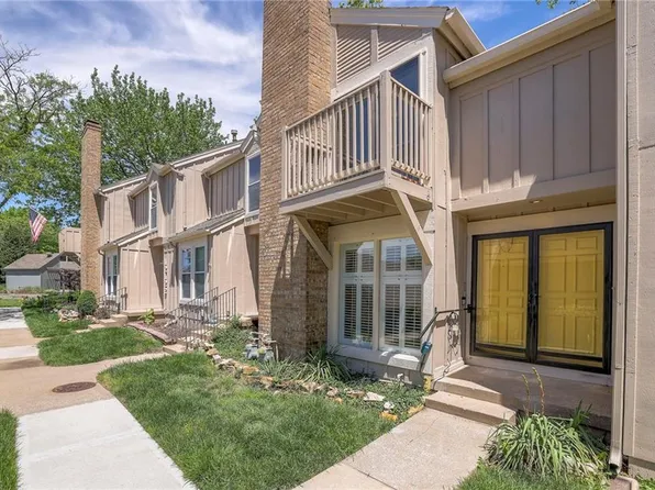 12118 W 82nd Ter, Lenexa, KS 66215
