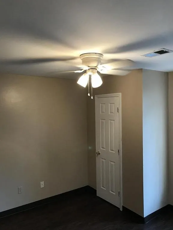 105 B Buckley Street — Photo 3