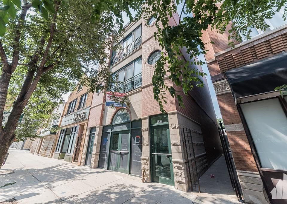 1st image of 852 N Ashland Ave