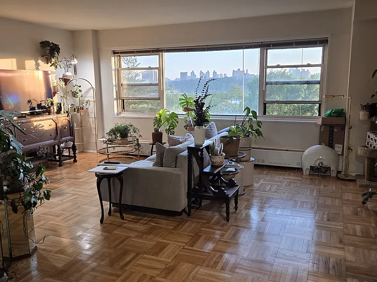 3 Fordham Hill Oval #7A — Photo 5