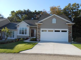 11134 Barnsley Rd #27, Lowell, MI 49331