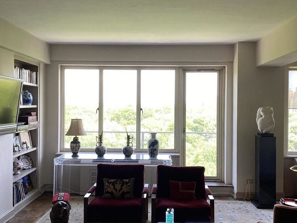 1st image of 40 Central Park S APT 14C