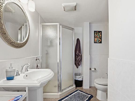 4th image of 289 Broadway #1