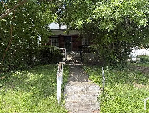 1066 Cecil Ave — Photo 8