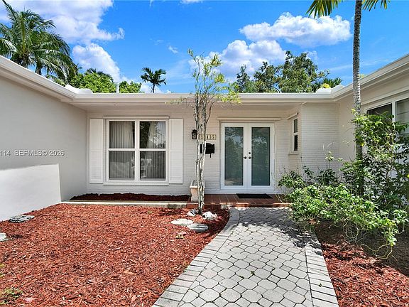 4th image of 10435 SW 96th St