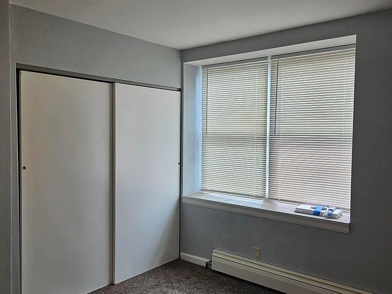 101 S Seminary St #2 — Photo 4