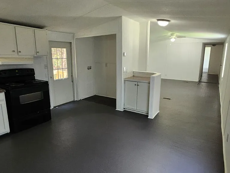 8364 Cedar St #12 — Photo 32