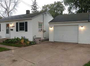 1280 Rockdale St, Green Bay, WI 54304