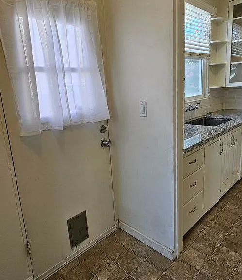 609 E Central Ave — Photo 19