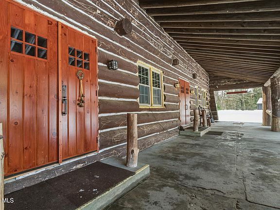 2nd image of 746 Howe Road