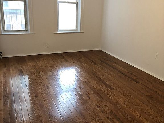 4th image of 4141 48th St APT 2R