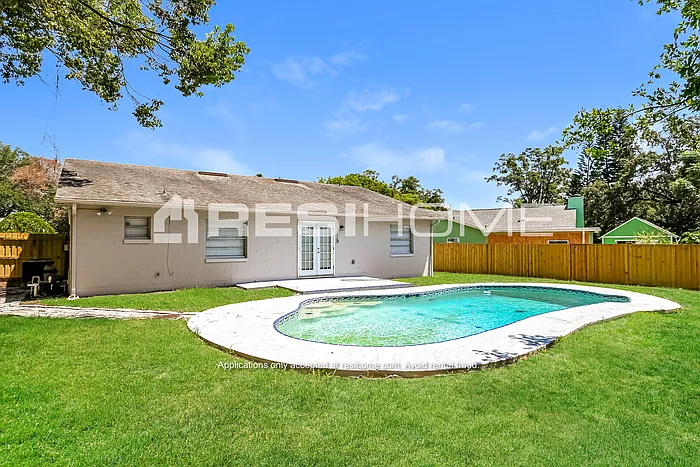 3848 Beachman Dr