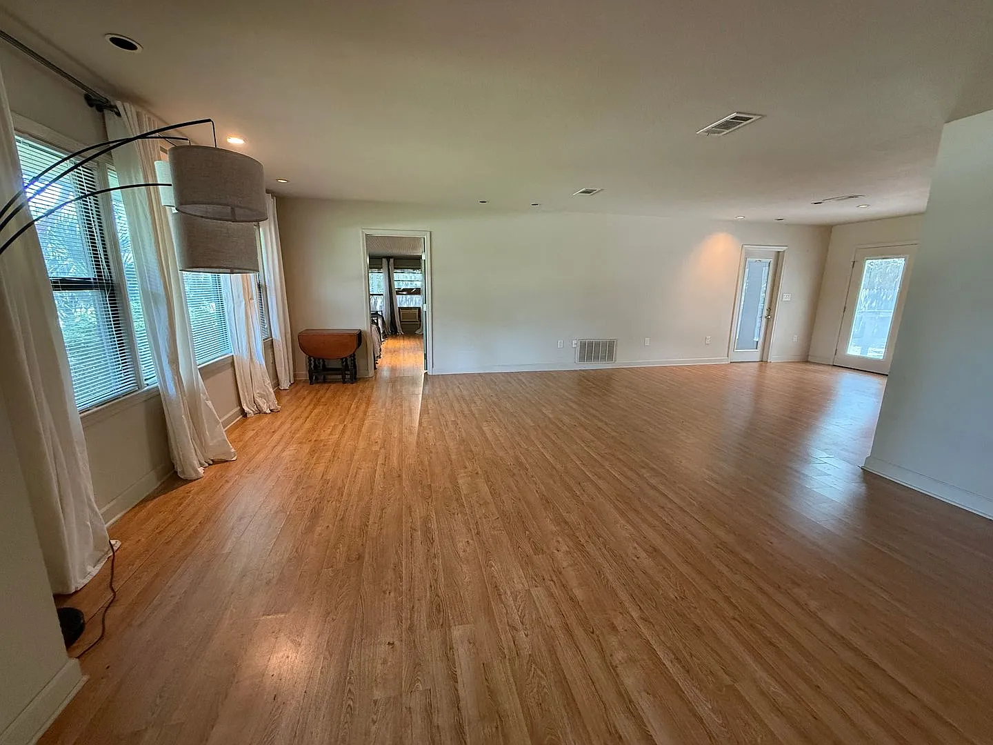 Pensacola- 3 bedroom, 2 bathroom — Photo 3