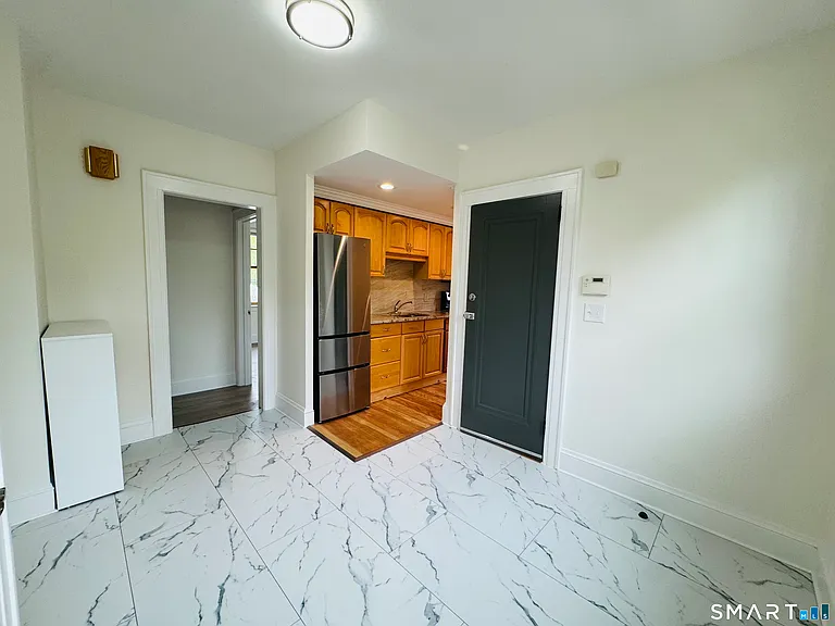 52 Howard Ave #2 — Photo 17