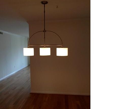 3rd image of 173 Rowayton Woods Dr