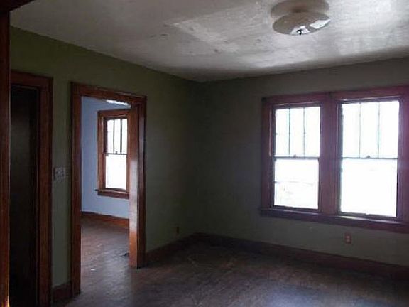 3rd image of 308 Maryland Ave