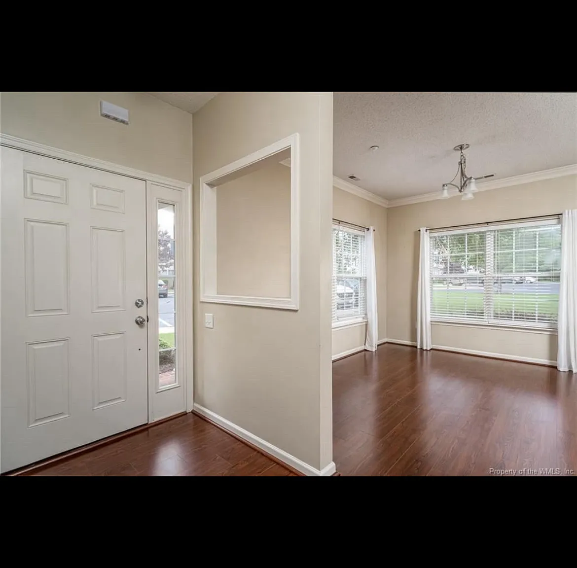 2 bed, 2.5 bath, 1334 sqft, $2,200 — Photo 2