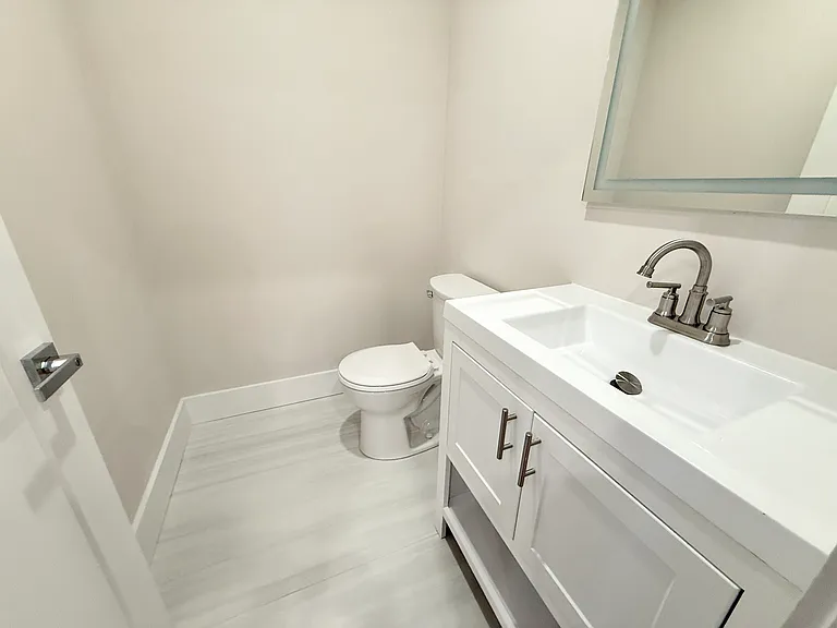 36 Raven St #2R — Photo 7