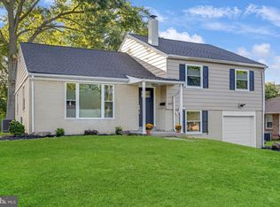 1049 Holly Tree Rd, Abington, PA 19001