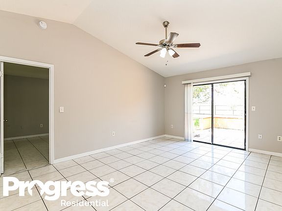 3rd image of 651 Basingstoke Ct