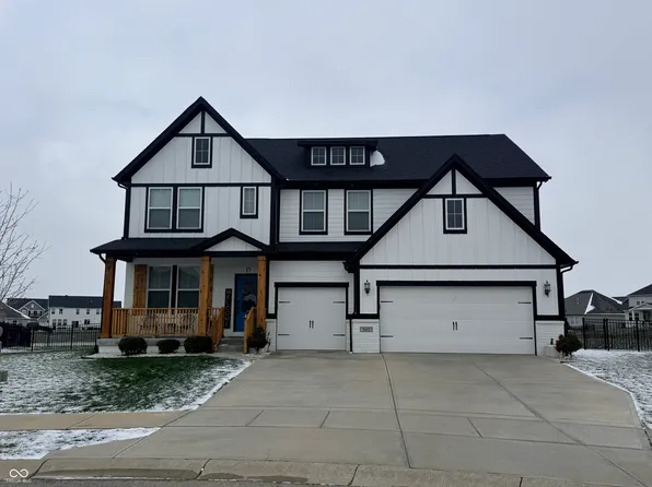 842 Hidden Willow Ct, Westfield, IN 46074