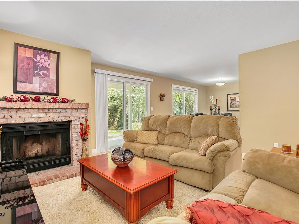 1st image of 4515 125th Ave SE APT 107