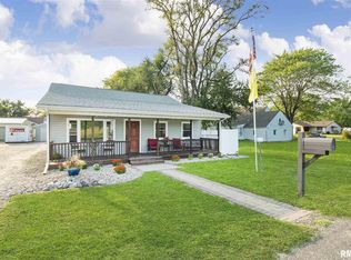 1151 Perry St, East Peoria, IL