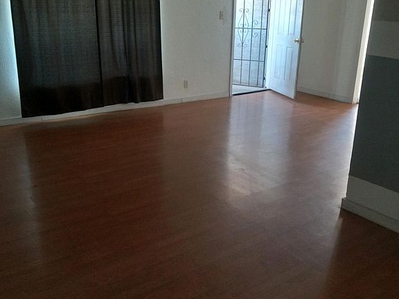 3rd image of 548 W Seagoe Ave Unit 1