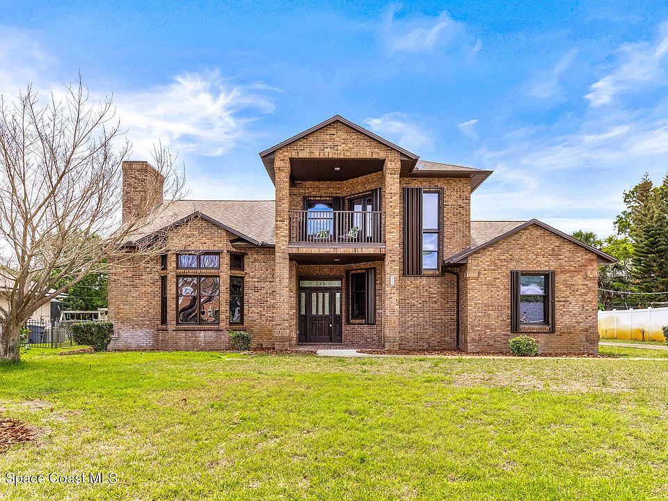 1st image of 105 Brookhill Dr