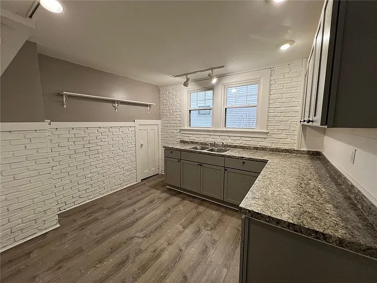 343 Genesee Park Blvd — Photo 5
