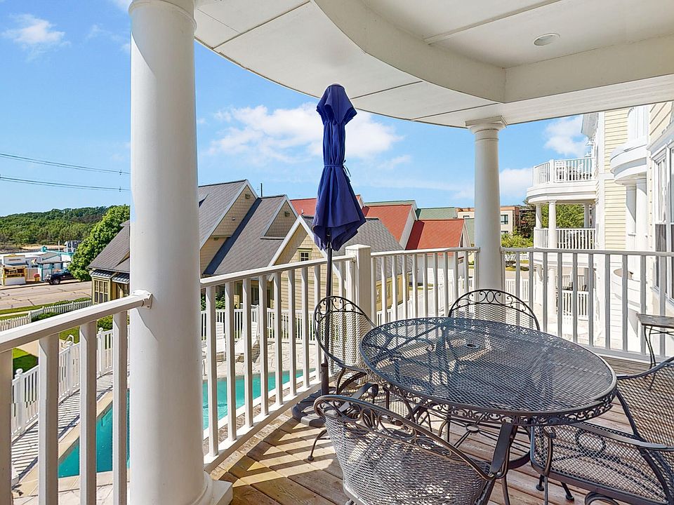 333 Cottage Ln Grand Haven MI Zillow