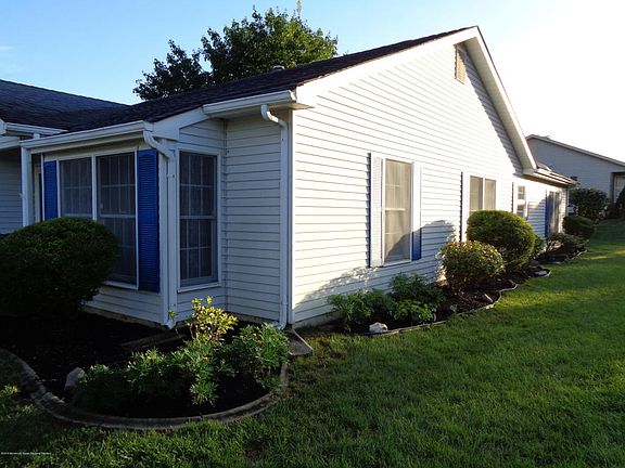 3rd image of 1862 Buttonwood Ave