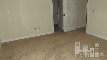3rd image of 323 Wimbledon Ct
