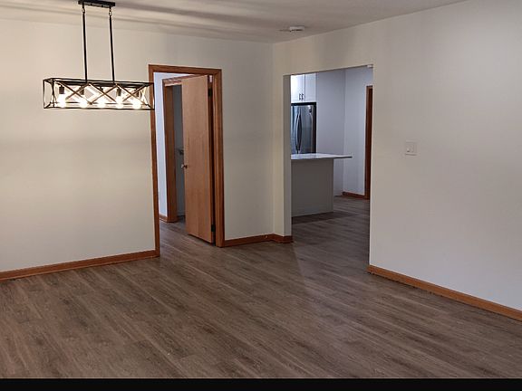 3rd image of 12 Crescent Ave Floor 1